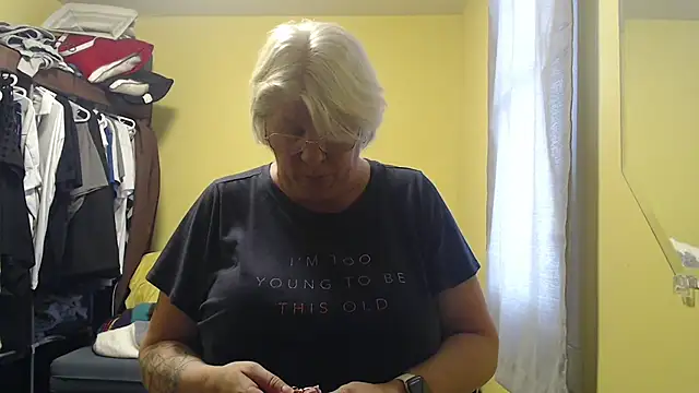 Snapshot of canadiancougar1965 chatting on 18, 2, 2026 canadiancougar1965 online show from 18, 2, 2026