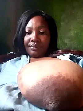 Snapshot of chubbydoll122 chatting on 15, 9, 2025 chubbydoll122 online show from 15, 9, 2025