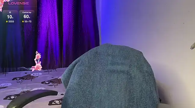 Snapshot of Snappy_girl chatting on 11, 2, 2025 Snappy girl online show from 11, 2, 2025