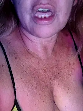 Kasandra Ho online show from 28, 11, 2025