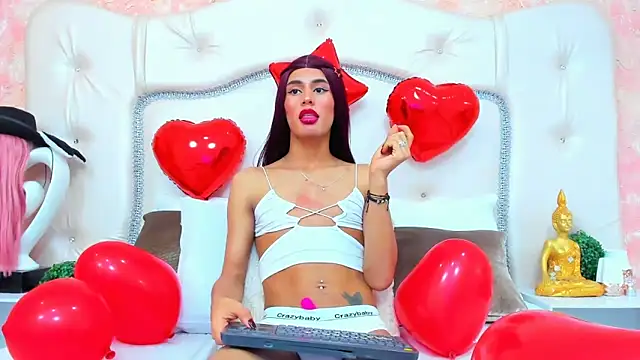 NahomiWhitel online show from 17, 2, 2025