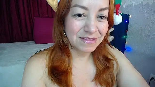 Snapshot of Delilah_Belmont chatting on 25, 12, 2024 Delilah Belmont online show from 25, 12, 2024