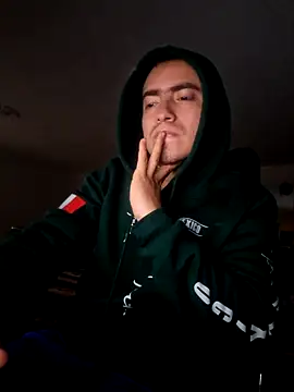 Snapshot of dragon1006 chatting on 10, 2, 2025 dragon1006 online show from 10, 2, 2025