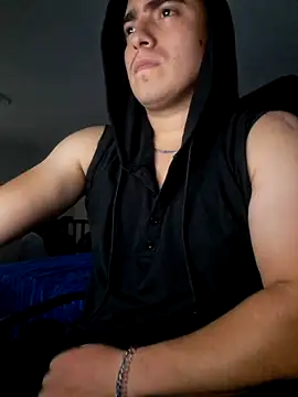 Snapshot of dragon1006 chatting on 5, 3, 2025 dragon1006 online show from 5, 3, 2025