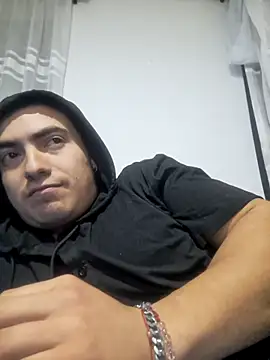 Snapshot of dragon1006 chatting on 7, 3, 2025 dragon1006 online show from 7, 3, 2025