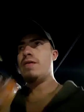 Snapshot of dragon1006 chatting on 15, 10, 2025 dragon1006 online show from 15, 10, 2025