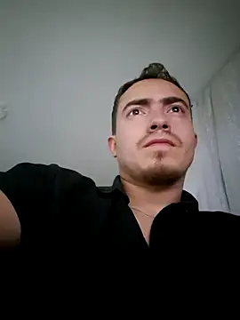 Snapshot of dragon1006 chatting on 9, 11, 2025 dragon1006 online show from 9, 11, 2025