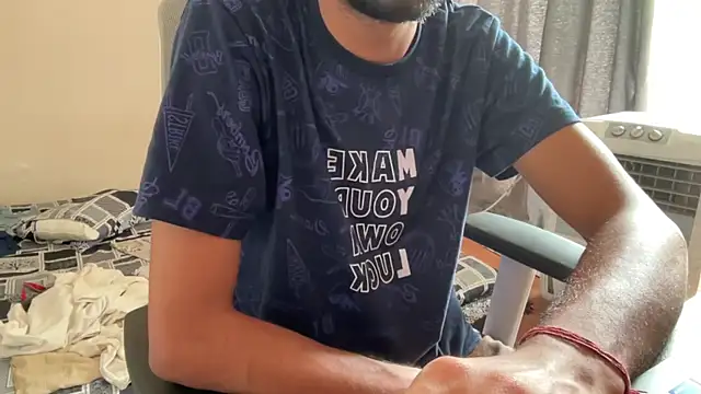 Snapshot of meatycronn chatting on 17, 4, 2026 meatycronn online show from 17, 4, 2026