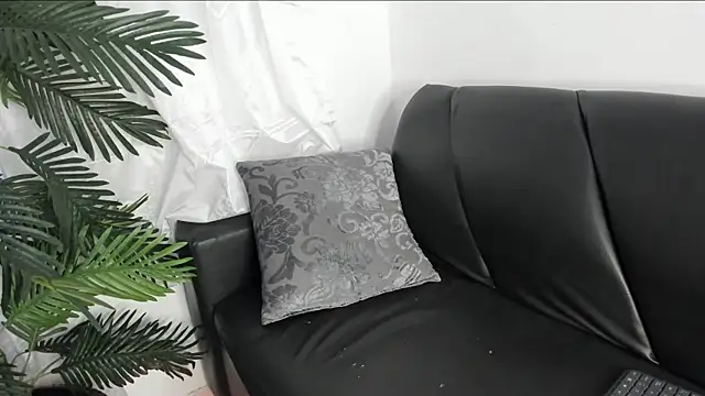 Fernanda brown18 online show from 20, 1, 2025