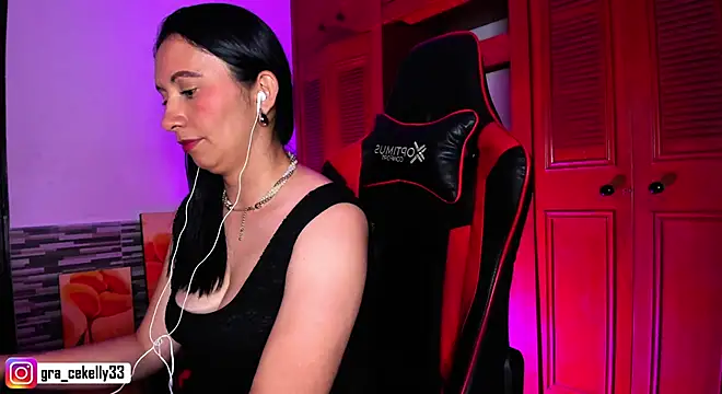 gracekelly12 online show from 5, 12, 2024