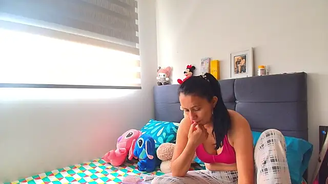 gracekelly12 online show from 6, 10, 2025