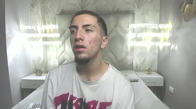 Snapshot of King_Dante_ chatting on 8, 2, 2025 King Dante online show from 8, 2, 2025