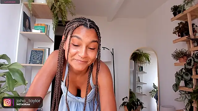 Snapshot of Johaphyton chatting on 12, 1, 2025 Johaphyton online show from 12, 1, 2025