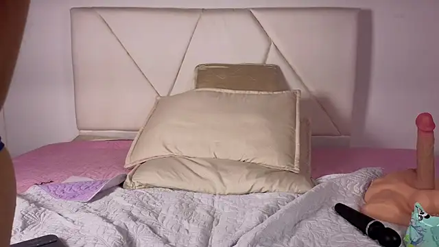 agatha 97  online show from 12, 10, 2025