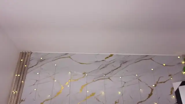 Snapshot of agatha_97_ chatting on 13, 2, 2026 agatha 97 online show from 13, 2, 2026