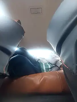 Snapshot of sudhastriper chatting on 1, 12, 2025 sudhastriper online show from 1, 12, 2025