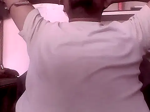 Snapshot of sudhastriper chatting on 5, 12, 2025 sudhastriper online show from 5, 12, 2025