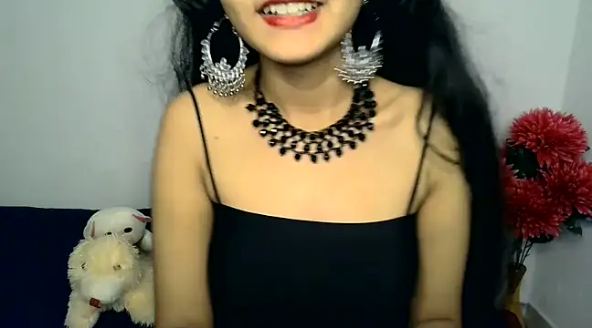 Snapshot of SUZY_FROMUS chatting on 8, 12, 2024 SUZY FROMUS online show from 8, 12, 2024