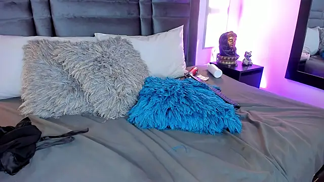 EmmaBecket2 online show from 11, 2, 2025