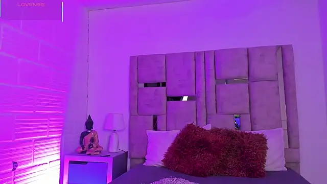 EmmaBecket2 online show from 29, 11, 2025