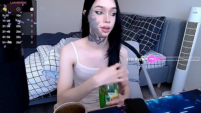 Snapshot of Tanya_M chatting on 4, 10, 2025 Tanya M online show from 4, 10, 2025