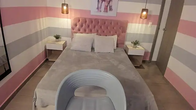 Snapshot of Carol_Pinter chatting on 19, 2, 2025 Carol Pinter online show from 19, 2, 2025