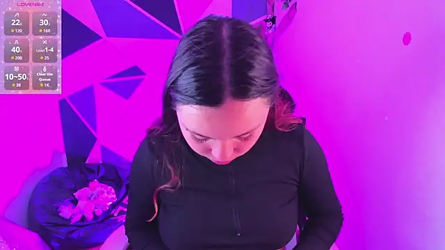 Snapshot of Carol_Pinter chatting on 8, 4, 2026 Carol Pinter online show from 8, 4, 2026