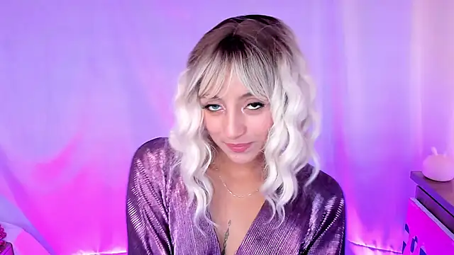 Snapshot of adelarangel chatting on 19, 2, 2025 adelarangel online show from 19, 2, 2025