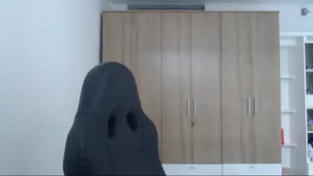 Snapshot of RoxanaLove9 chatting on 14, 9, 2025 RoxanaLove9 online show from 14, 9, 2025