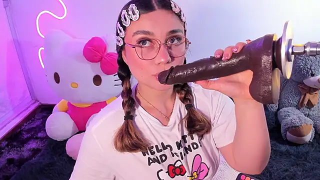 Snapshot of Isa_belaa chatting on 15, 4, 2026 Isa belaa online show from 15, 4, 2026