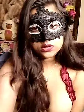 Hottyalia online show from 8, 12, 2024