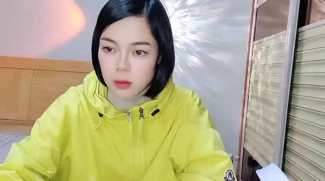 Linda-LL online show from 25, 1, 2025