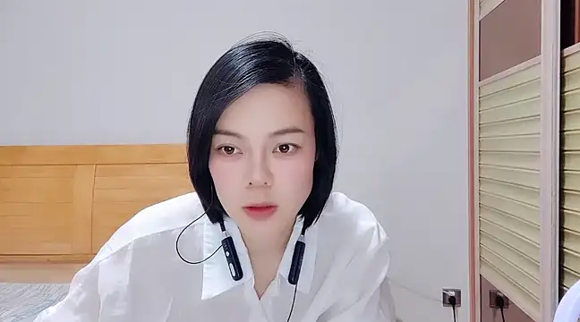 Linda-LL online show from 30, 1, 2025