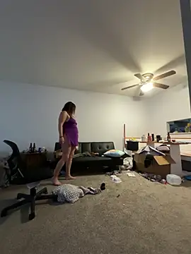 Snapshot of IvanaPlenty chatting on 12, 4, 2026 IvanaPlenty online show from 12, 4, 2026