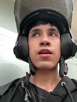 Thayler jones online show from 15, 4, 2026