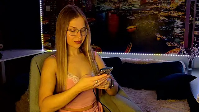 Snapshot of pusyavykusya chatting on 29, 4, 2026 pusyavykusya online show from 29, 4, 2026
