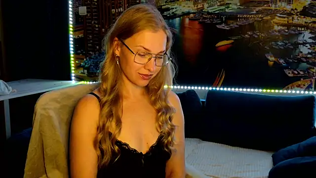 Snapshot of pusyavykusya chatting on 6, 7, 2026 pusyavykusya online show from 6, 7, 2026