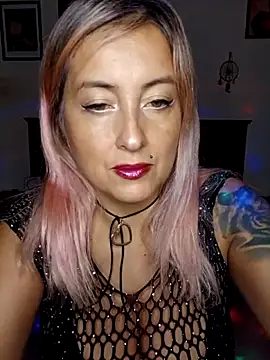 Snapshot of DesireSatler chatting on 4, 4, 2026 DesireSatler online show from 4, 4, 2026