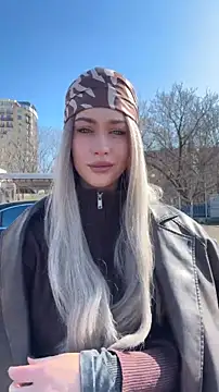 KikiWatson online show from 2, 3, 2026