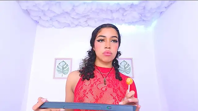 Snapshot of Sara_Jhonson chatting on 2, 2, 2025 Sara Jhonson online show from 2, 2, 2025