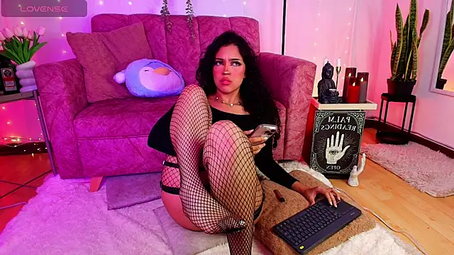 Sara Jhonson online show from 15, 5, 2026