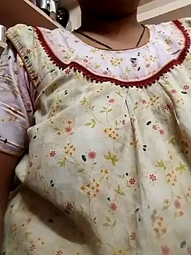 Snapshot of sneha_telugu_girl chatting on 26, 1, 2025 sneha telugu girl online show from 26, 1, 2025