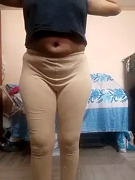 Snapshot of sneha_telugu_girl chatting on 4, 2, 2025 sneha telugu girl online show from 4, 2, 2025