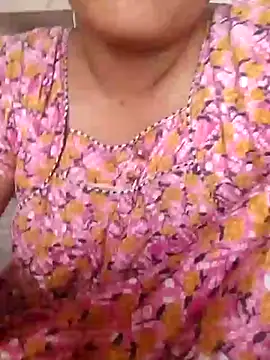 Snapshot of sneha_telugu_girl chatting on 16, 2, 2025 sneha telugu girl online show from 16, 2, 2025