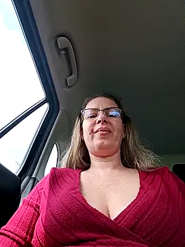 Snapshot of uber_babe chatting on 1, 5, 2026 uber babe online show from 1, 5, 2026