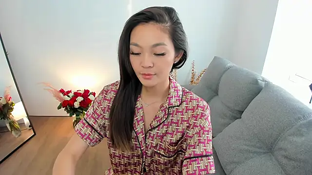 Peopleneedlove144 online show from 4, 2, 2025