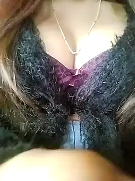 Esha Babyy online show from 21, 12, 2024