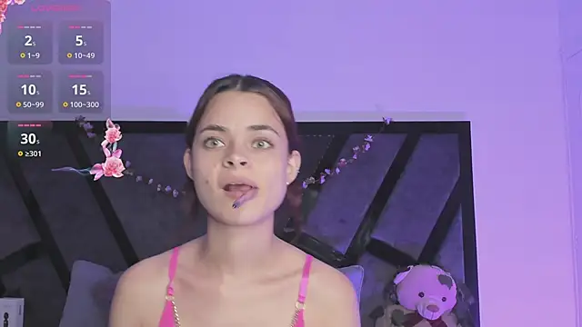 HannaRhodes online show from 7, 3, 2025