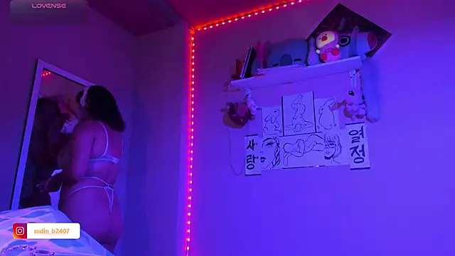 MadelineBenet online show from 15, 2, 2025