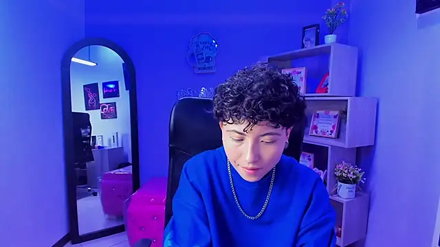 Snapshot of Im_Mathias chatting on 20, 11, 2025 Im Mathias online show from 20, 11, 2025